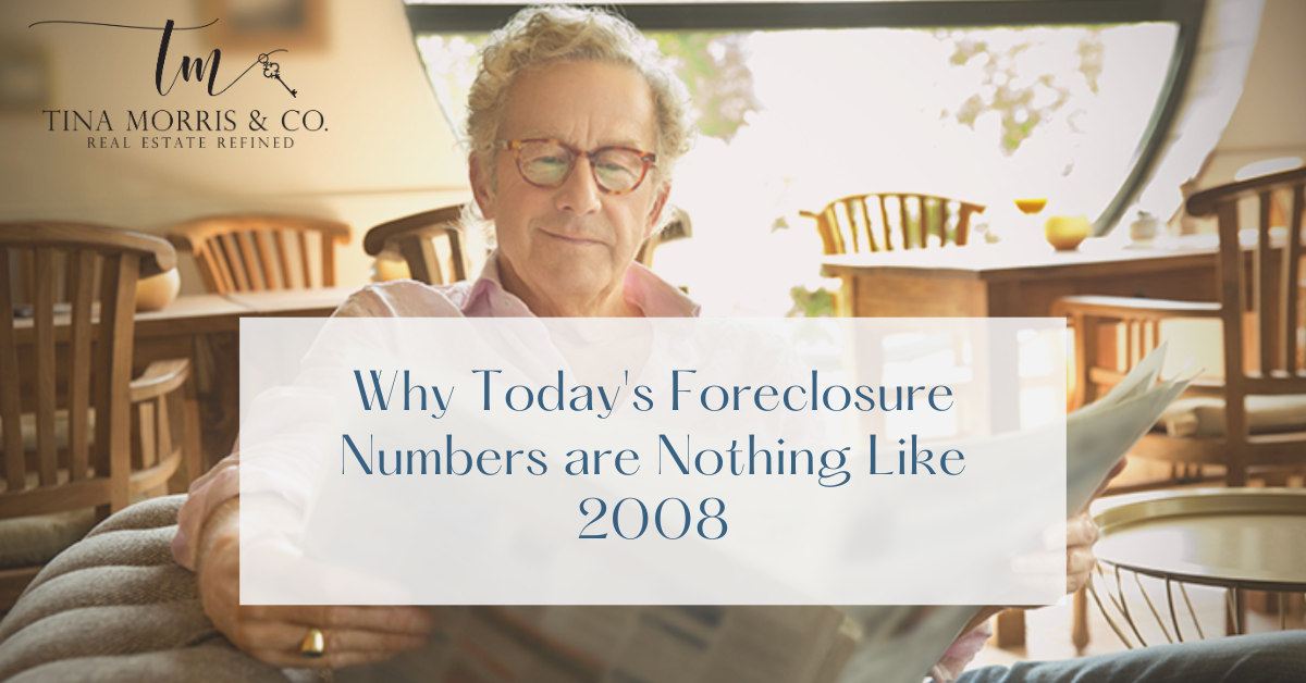 man reading about today's foreclosure numbers